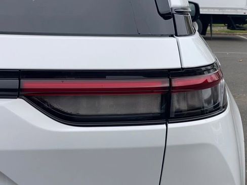 New 2025 Jeep Grand Cherokee Limited w/ Black Appearance Package image 16