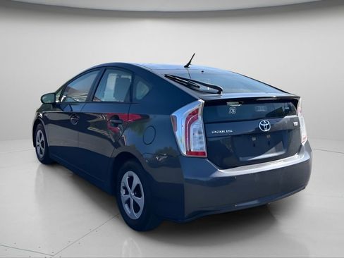 Used 2015 Toyota Prius Two FWD image 5
