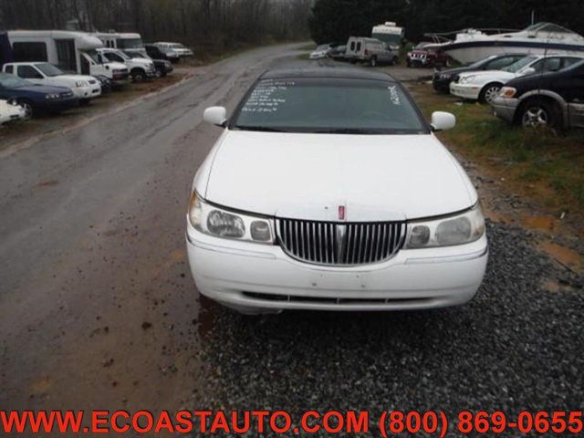 Used 2000 Lincoln Town Car Signature RWD image 5
