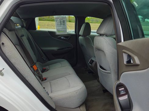 Used 2024 Chevrolet Malibu LT FWD image 8