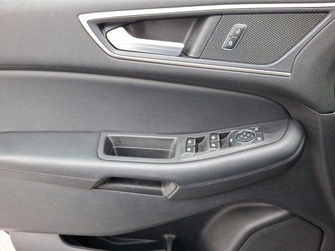Used 2021 Ford Edge SEL w/ Convenience Package image 12
