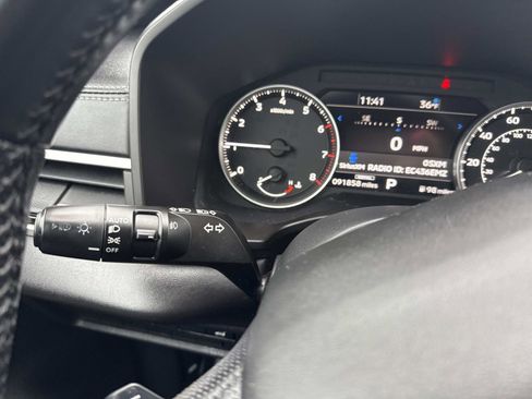 Used 2022 Mitsubishi Outlander SEL image 32