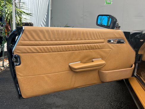 Used 1988 Mercedes-Benz 560 SL image 31