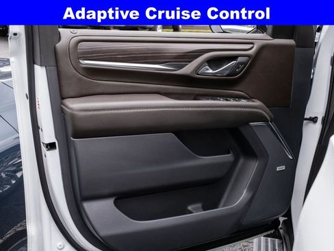 Used 2024 GMC Yukon Denali AWD/4WD image 12