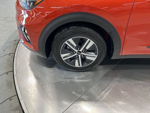 Used 2022 Kia Niro LXS image 30