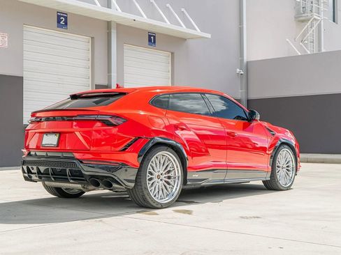 Used 2023 Lamborghini Urus S AWD/4WD image 11