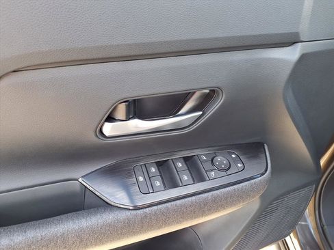 New 2026 Nissan Kicks SV w/ SV Premium Package image 12