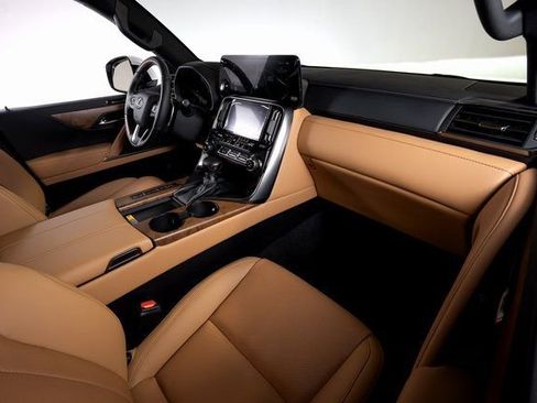 Used 2025 Lexus LX 600 4WD w/ Accessory Package (2T) image 56