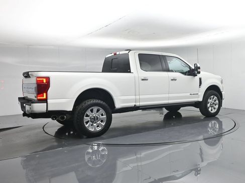 Used 2022 Ford F250 Platinum w/ FX4 Off-Road Package AWD/4WD image 31