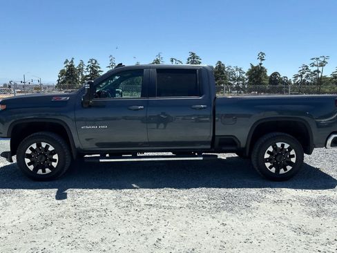 Used 2020 Chevrolet Silverado 2500 LT w/ Convenience Package AWD/4WD image 6