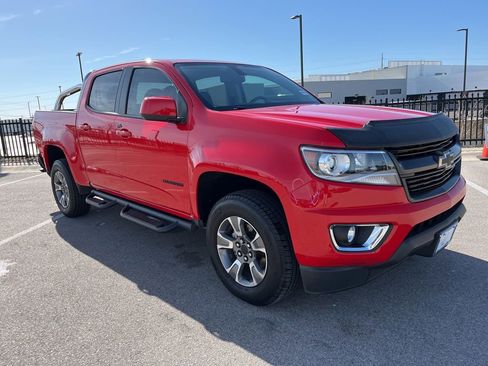 Used 2015 Chevrolet Colorado Z71 image 3