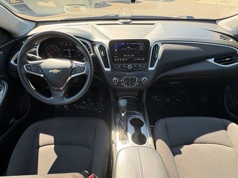 Used 2024 Chevrolet Malibu LT FWD image 10