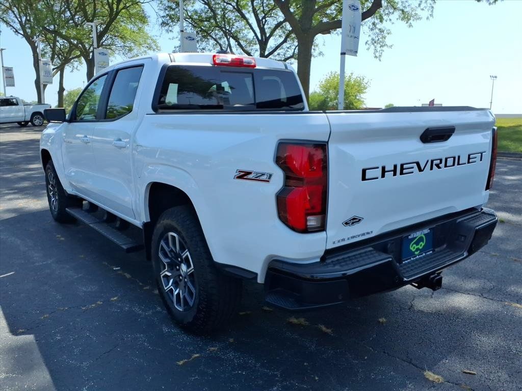 Used 2024 Chevrolet Colorado Z71 w/ Z71 Convenience Package 2 AWD/4WD image 5