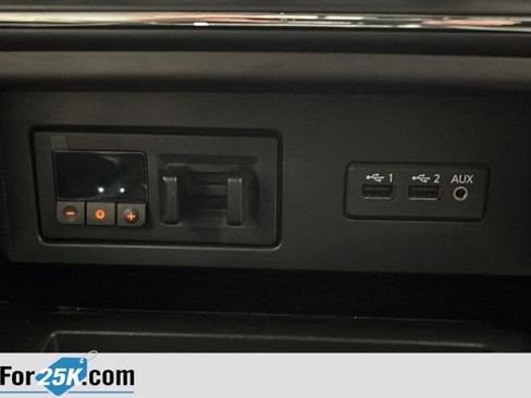 Used 2019 Nissan Titan PRO-4X w/ Pro-4x Utility Package AWD/4WD image 28