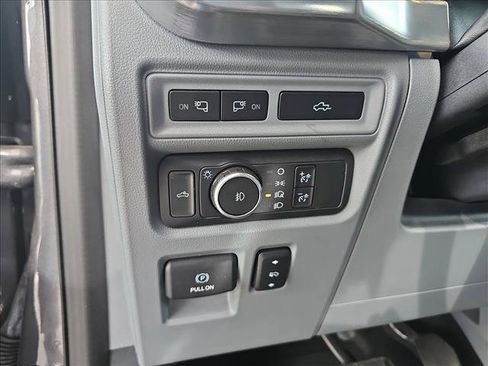 Used 2021 Ford F150 Lariat AWD/4WD image 13