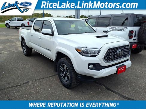 Used 2019 Toyota Tacoma SR5 image 1