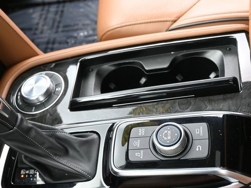 Used 2023 INFINITI QX80 Sensory w/ All-Season Package image 26