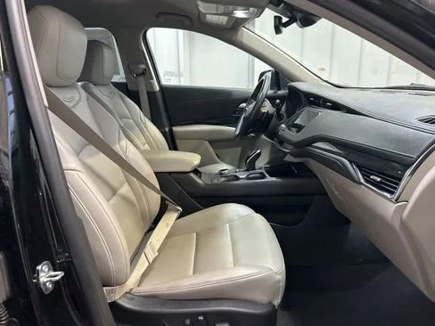 Used 2023 Cadillac XT4 Premium Luxury AWD/4WD image 18