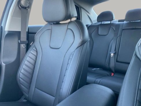 New 2026 Hyundai Elantra Limited image 29