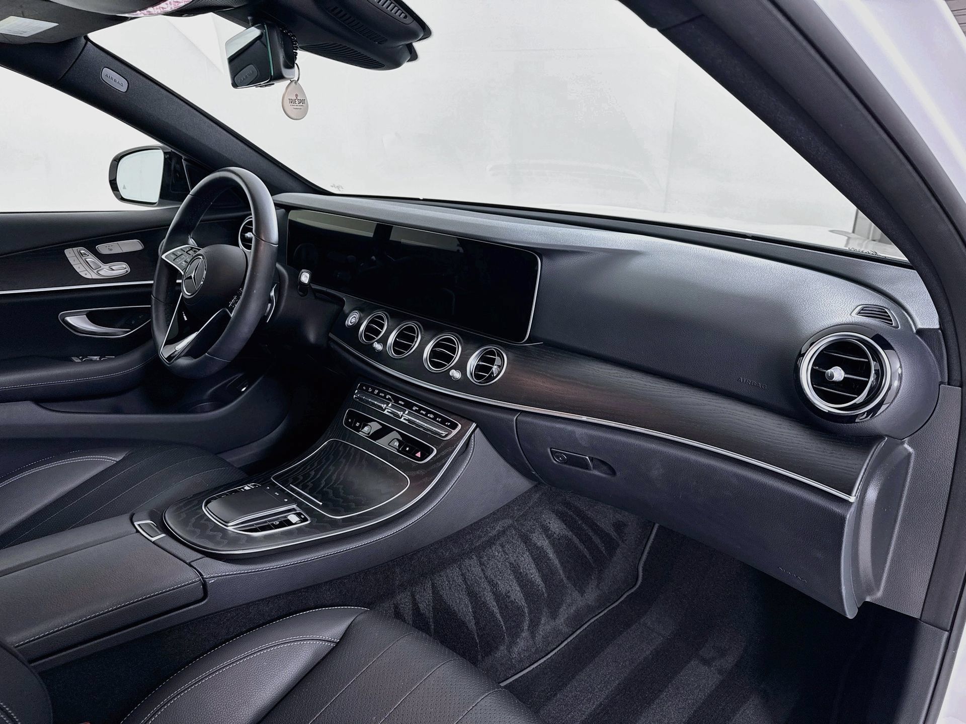 Certified 2022 Mercedes-Benz E 350 Sedan image 32