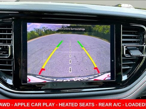 Used 2024 Dodge Durango GT AWD/4WD image 14