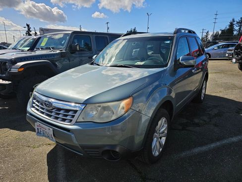 Used 2011 Subaru Forester 2.5X Premium image 4