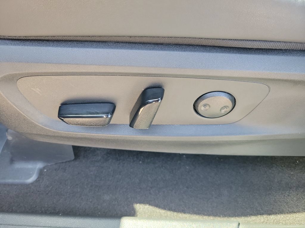 Certified 2026 Nissan Pathfinder SL AWD/4WD image 17