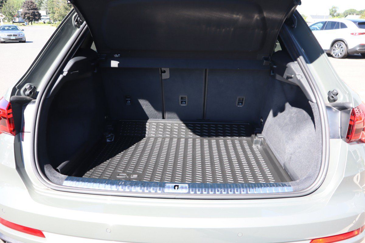 Used 2024 Audi Q3 2.0T Premium Plus AWD/4WD image 19