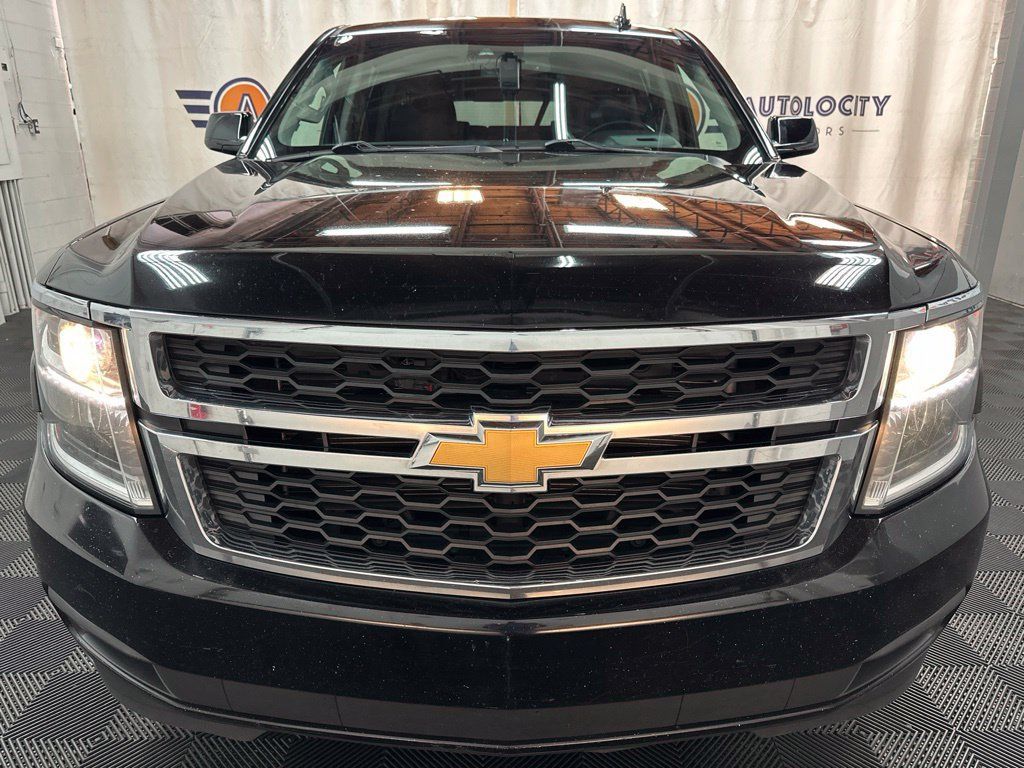 Used 2017 Chevrolet Suburban LT AWD/4WD image 3