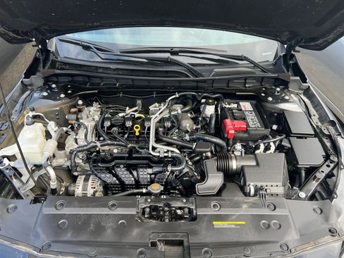 Used 2025 Nissan Altima 2.5 SV FWD image 32