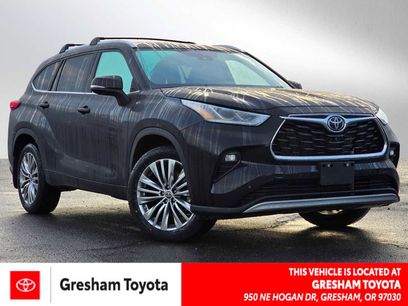Used 2024 Toyota Highlander Platinum