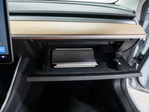 Used 2019 Tesla Model 3 Long Range image 48