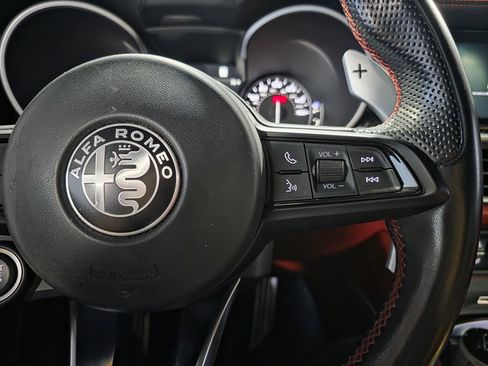Used 2020 Alfa Romeo Stelvio Ti Sport AWD/4WD image 14