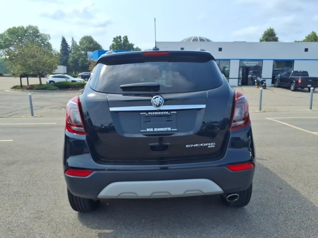 Used 2022 Buick Encore Preferred w/ Safety Package AWD/4WD image 6