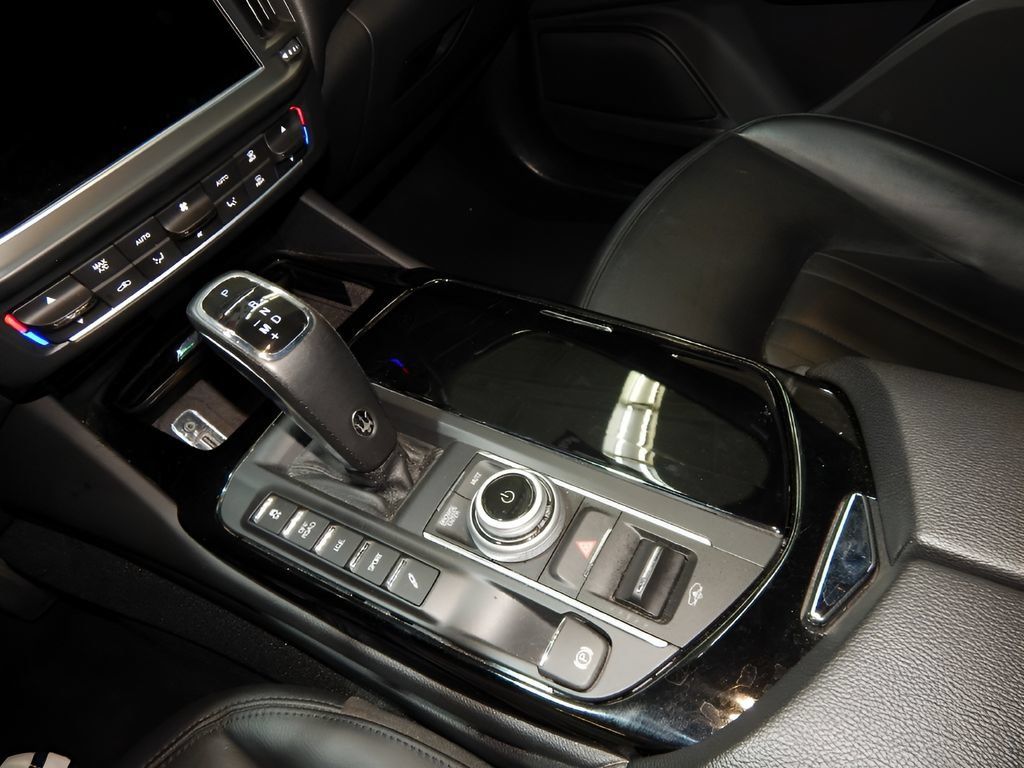 Used 2023 Maserati Levante Modena AWD/4WD image 20