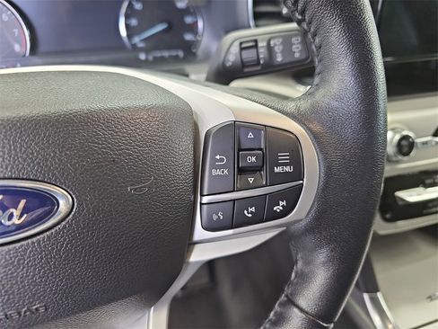 Used 2023 Ford Explorer XLT w/ Equipment Group 202A image 18