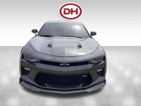 Used 2018 Chevrolet Camaro SS RWD image 4