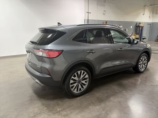 Used 2022 Ford Escape Titanium AWD/4WD video 3