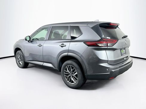 Used 2026 Nissan Rogue SV FWD image 5