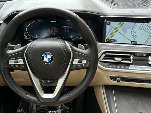 Used 2022 BMW X5 xDrive45e w/ Climate Comfort Package image 15