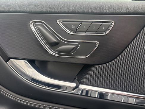 Used 2020 Lincoln Corsair Reserve w/ Equipment Group 201A image 28