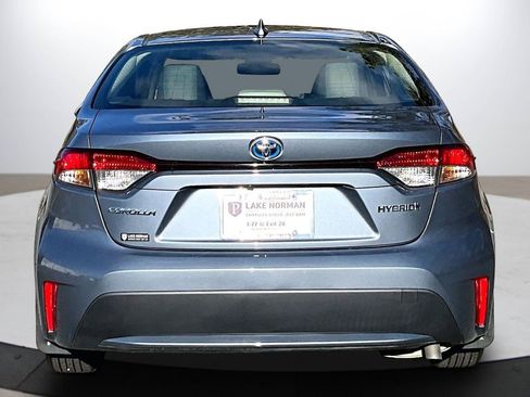 Used 2022 Toyota Corolla LE image 8