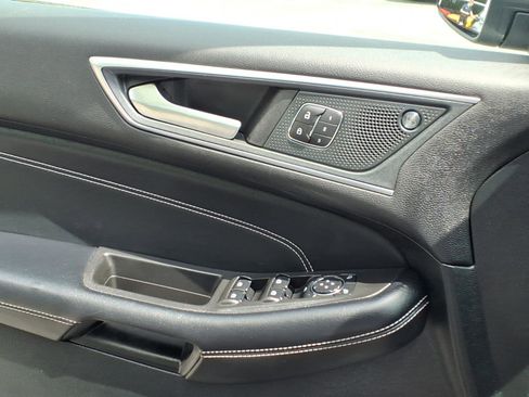 Used 2024 Ford Edge Titanium AWD/4WD image 25
