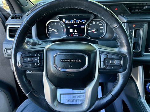 Used 2021 GMC Yukon XL Denali w/ Denali Ultimate Package image 19