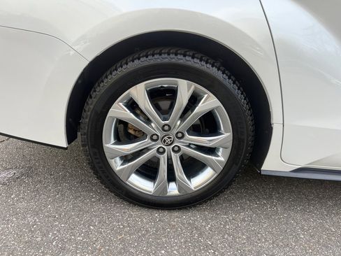 Certified 2023 Toyota Sienna Platinum image 27