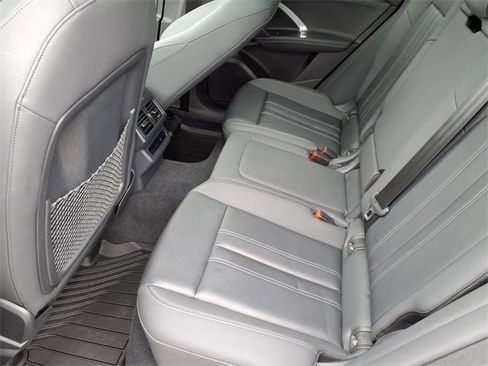 Used 2025 Audi Q5 Premium Plus w/ Premium Plus image 9