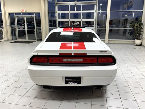 Used 2013 Dodge Challenger SRT8 w/ Harman Kardon Audio Group image 7