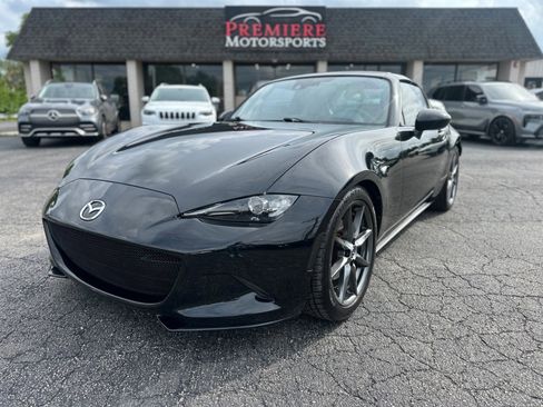 Used 2017 MAZDA MX-5 Miata RF Grand Touring RWD image 1