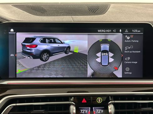 Used 2023 BMW X5 xDrive40i w/ Premium Package image 40