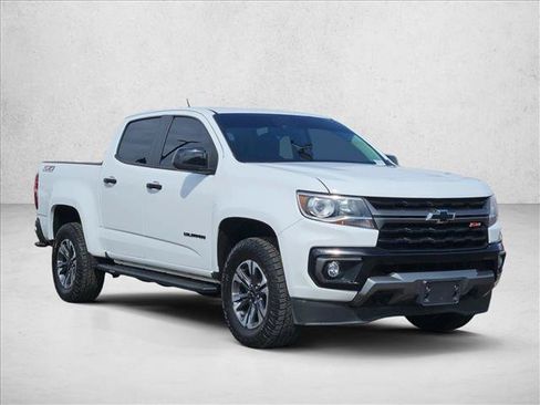 Certified 2022 Chevrolet Colorado Z71 w/ Safety Package AWD/4WD image 2